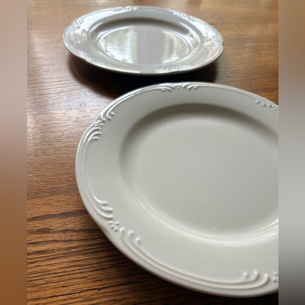 Vintage Pfaltzgraff Filigree Set of 2 Dinner Plates - Picture 3 of 17